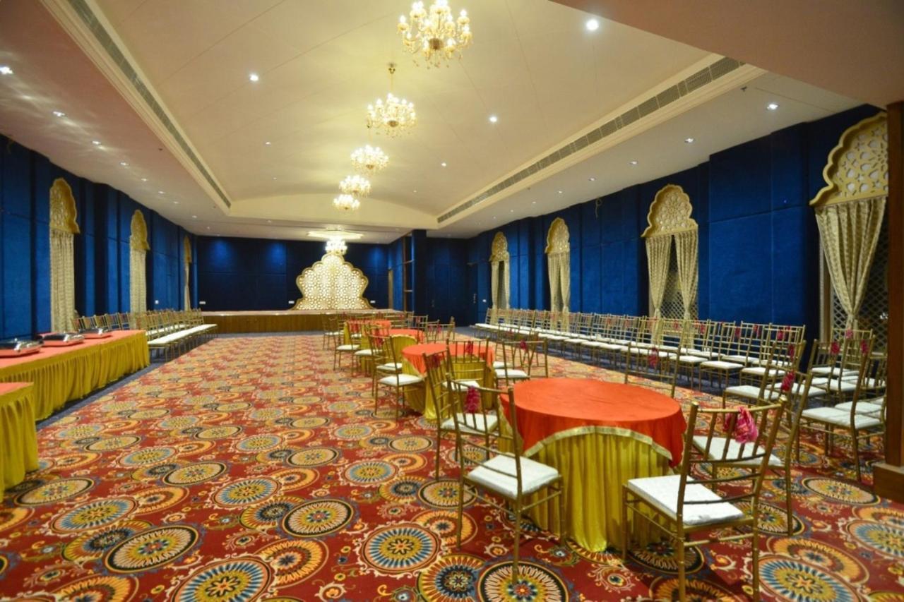 Nirbana Palace - A Heritage Hotel And Spa Jaipur Luaran gambar