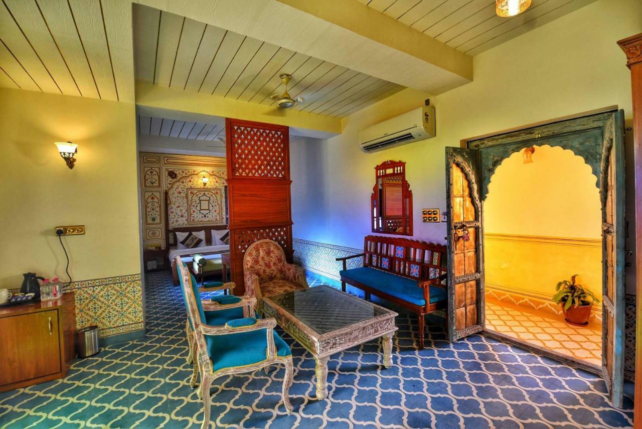 Nirbana Palace - A Heritage Hotel And Spa Jaipur Luaran gambar